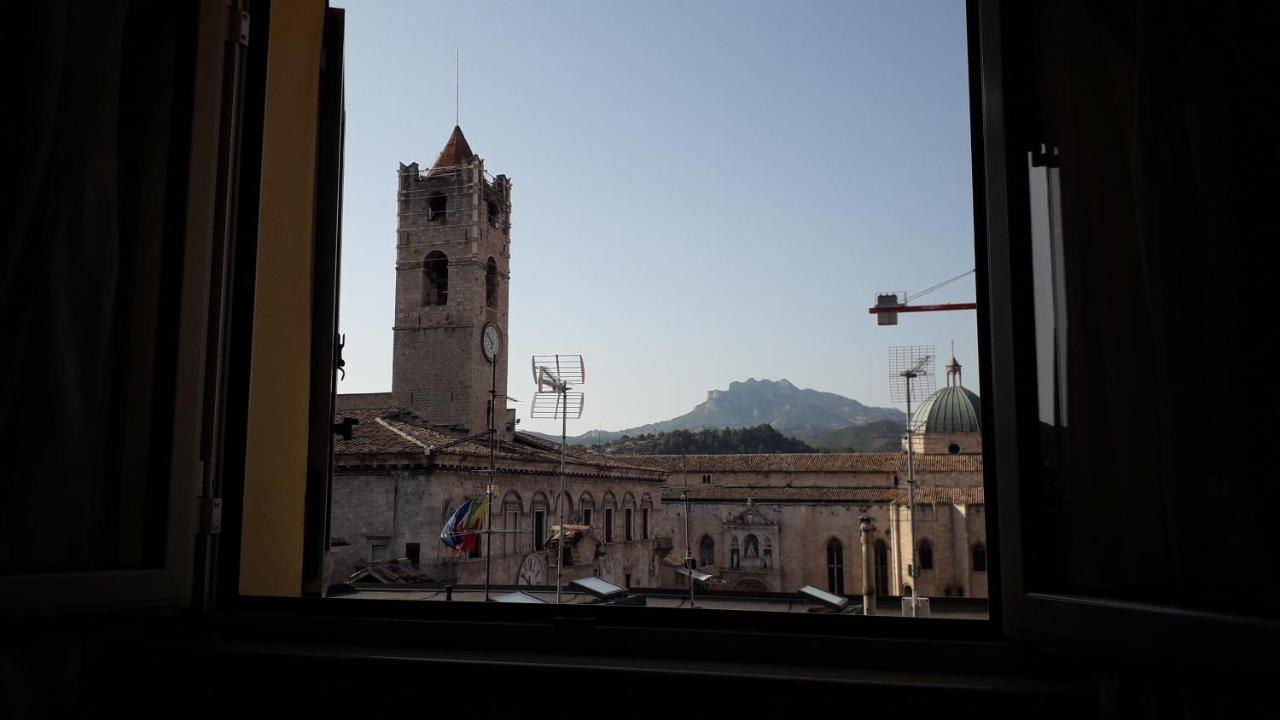 Ferienwohnung L'Attichetto Ascoli Piceno Exterior foto